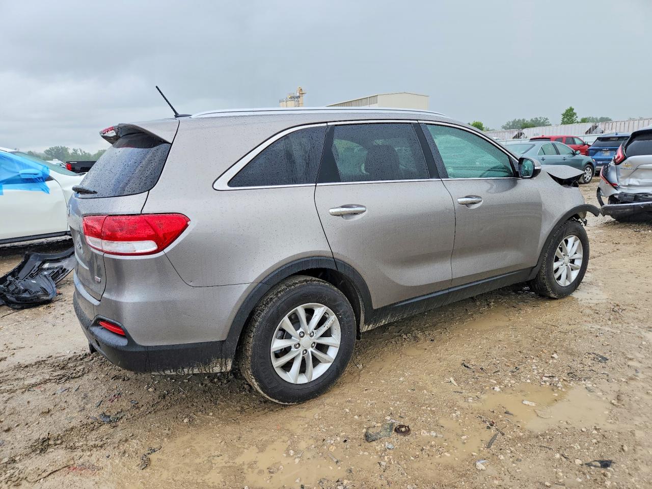 2016 KIA SORENTO