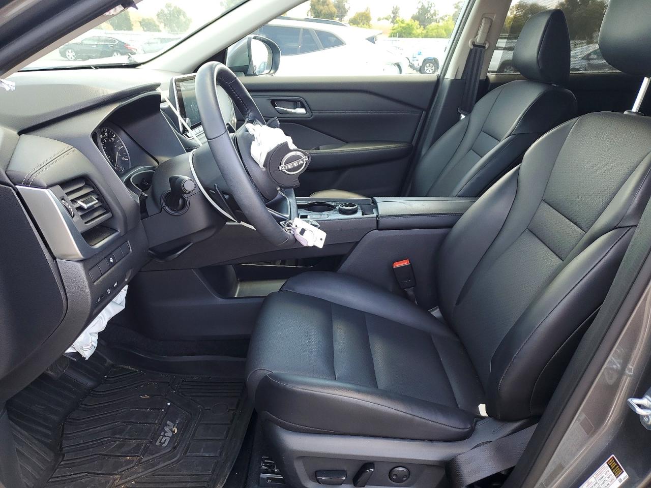 2024 NISSAN ROGUE