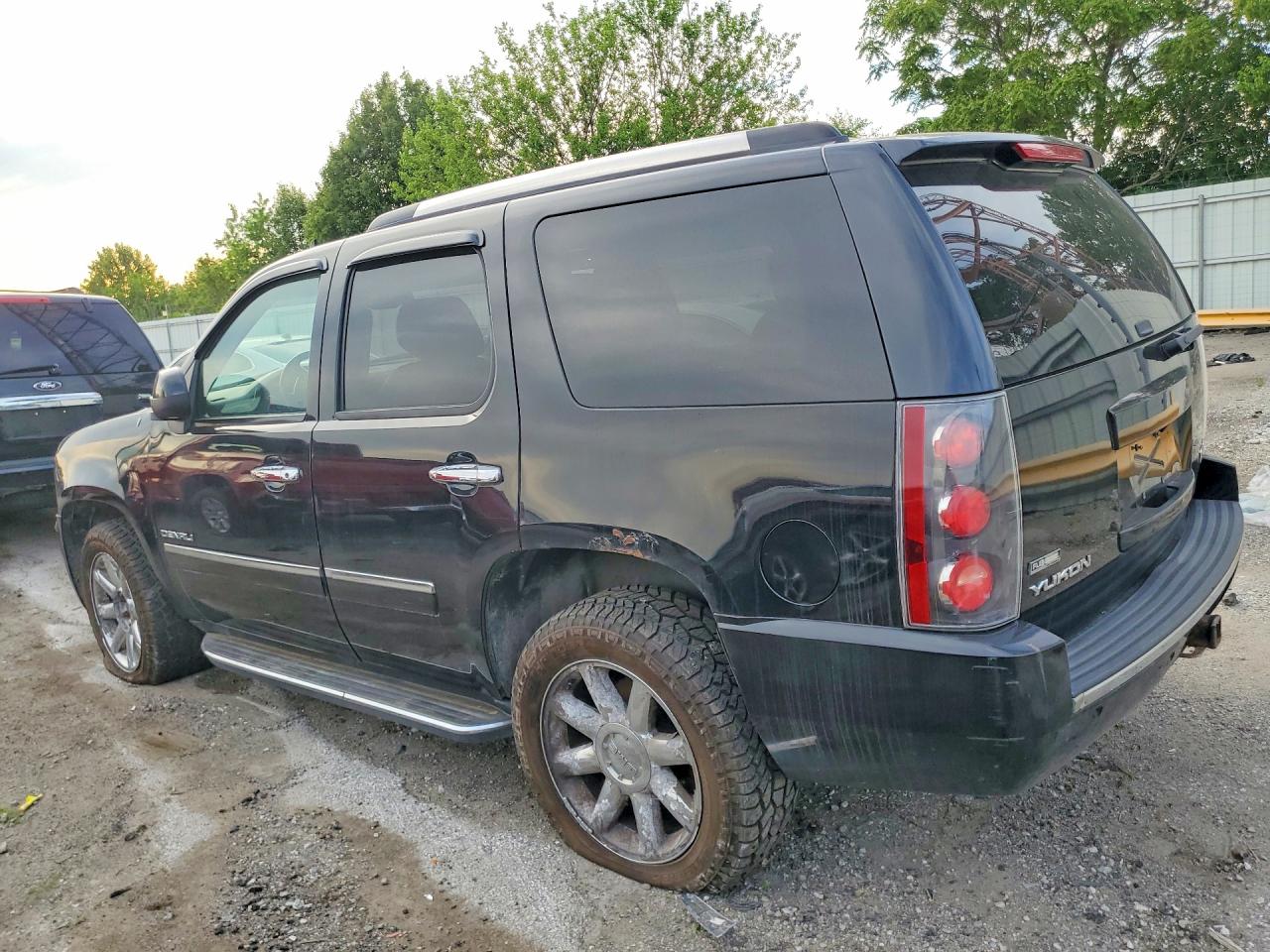 2012 GMC YUKON