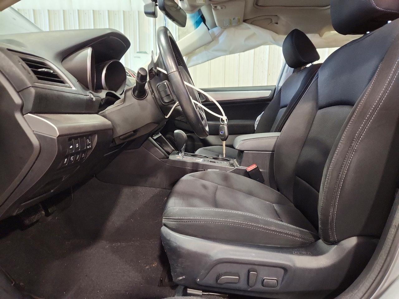 2017 SUBARU LEGACY