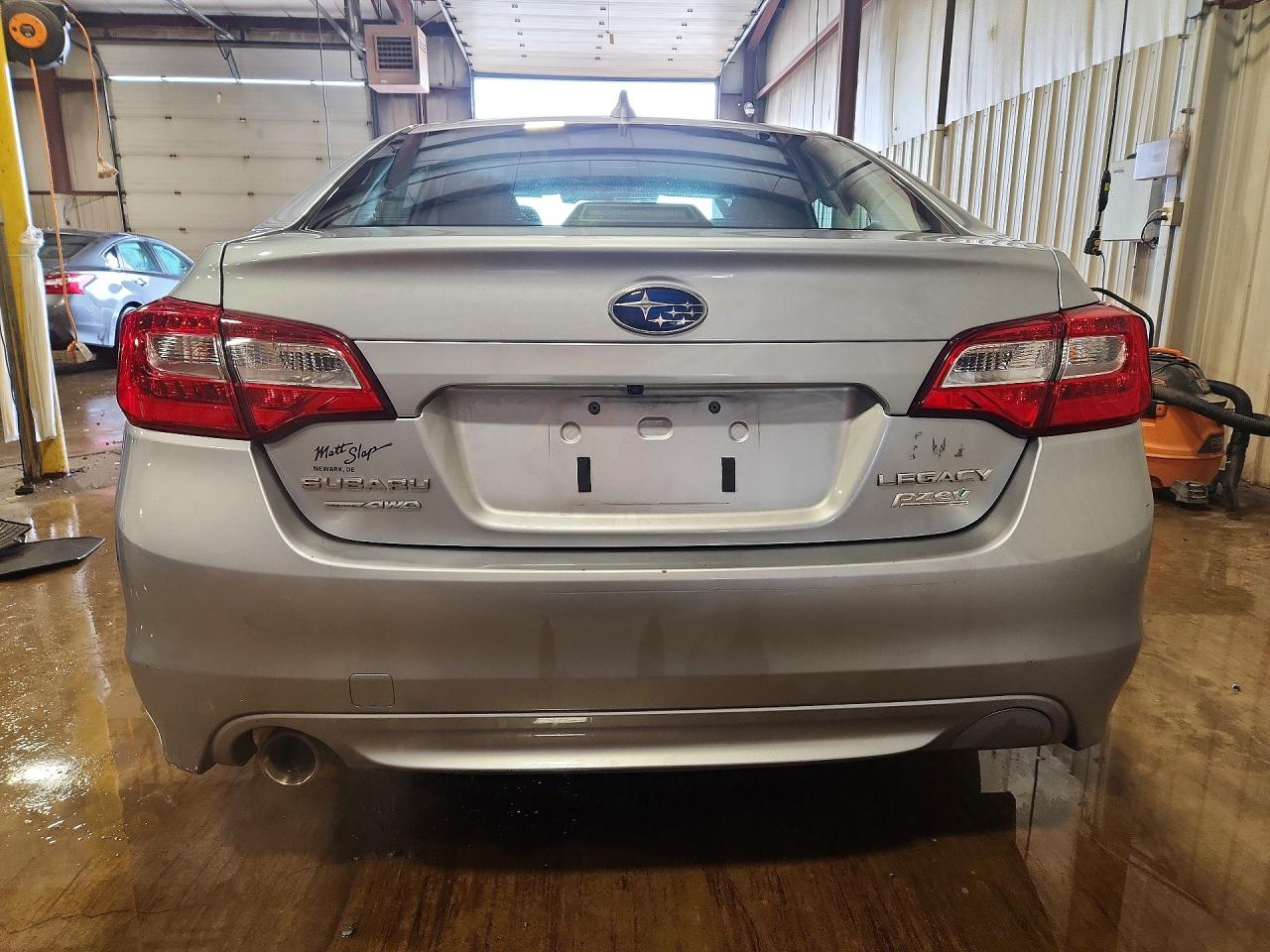 2017 SUBARU LEGACY
