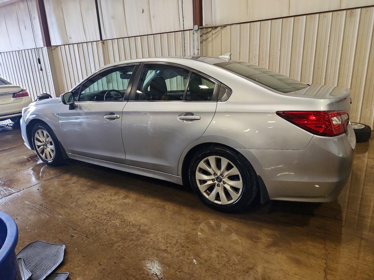 2017 SUBARU LEGACY