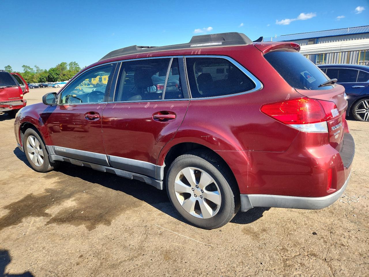 2011 SUBARU OUTBACK