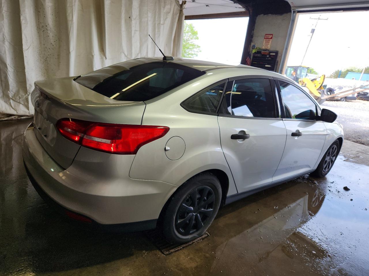2016 FORD FOCUS
