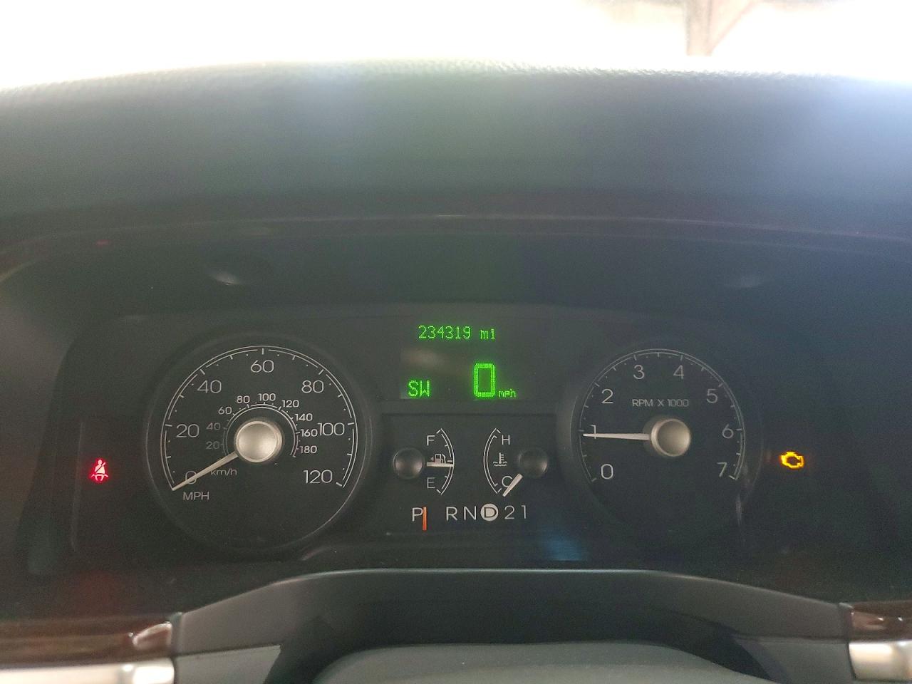 2006 LINCOLN TOWNCAR
