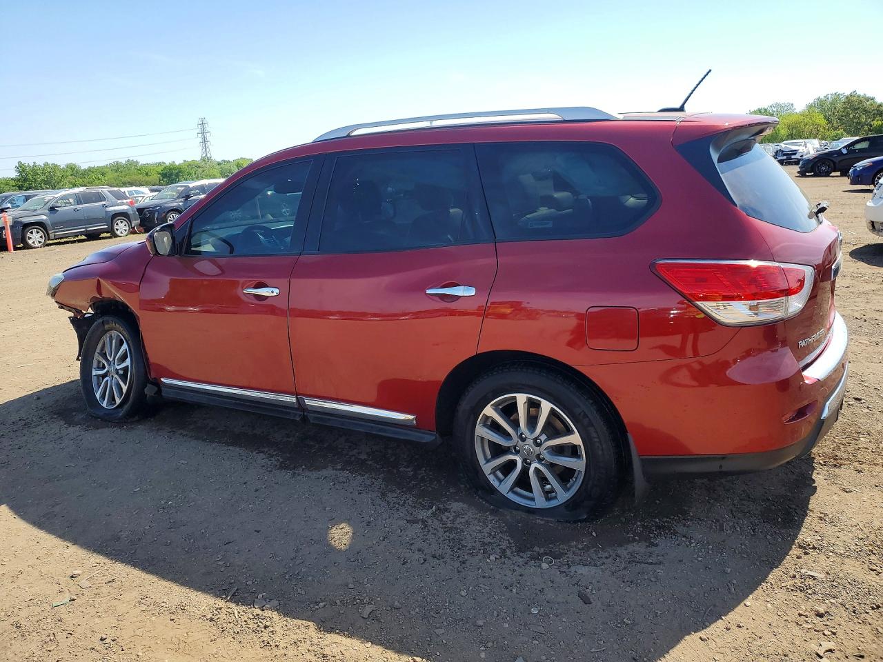 2015 NISSAN PATHFINDER
