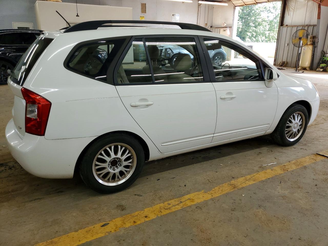 2009 KIA RONDO BASE