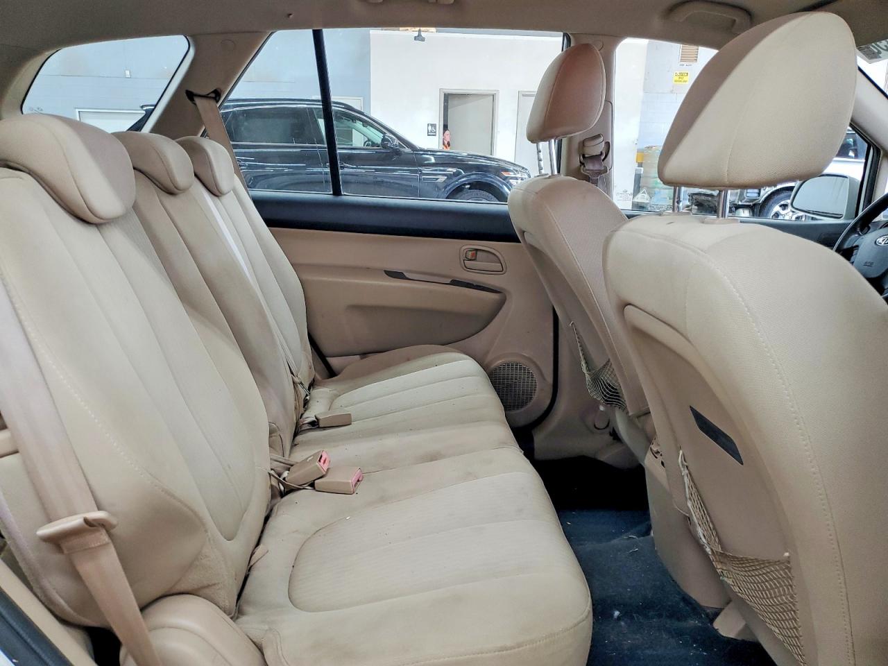 2009 KIA RONDO BASE