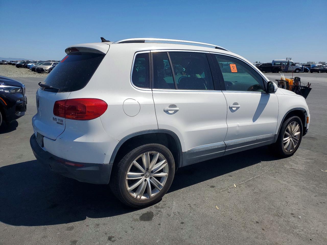 2013 VOLKSWAGEN TIGUAN