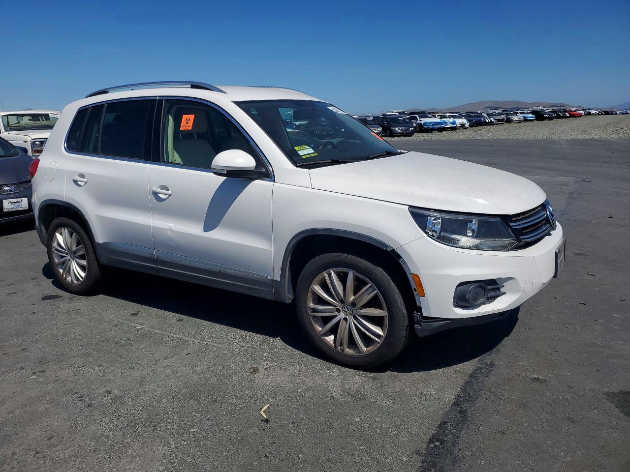 2013 VOLKSWAGEN TIGUAN