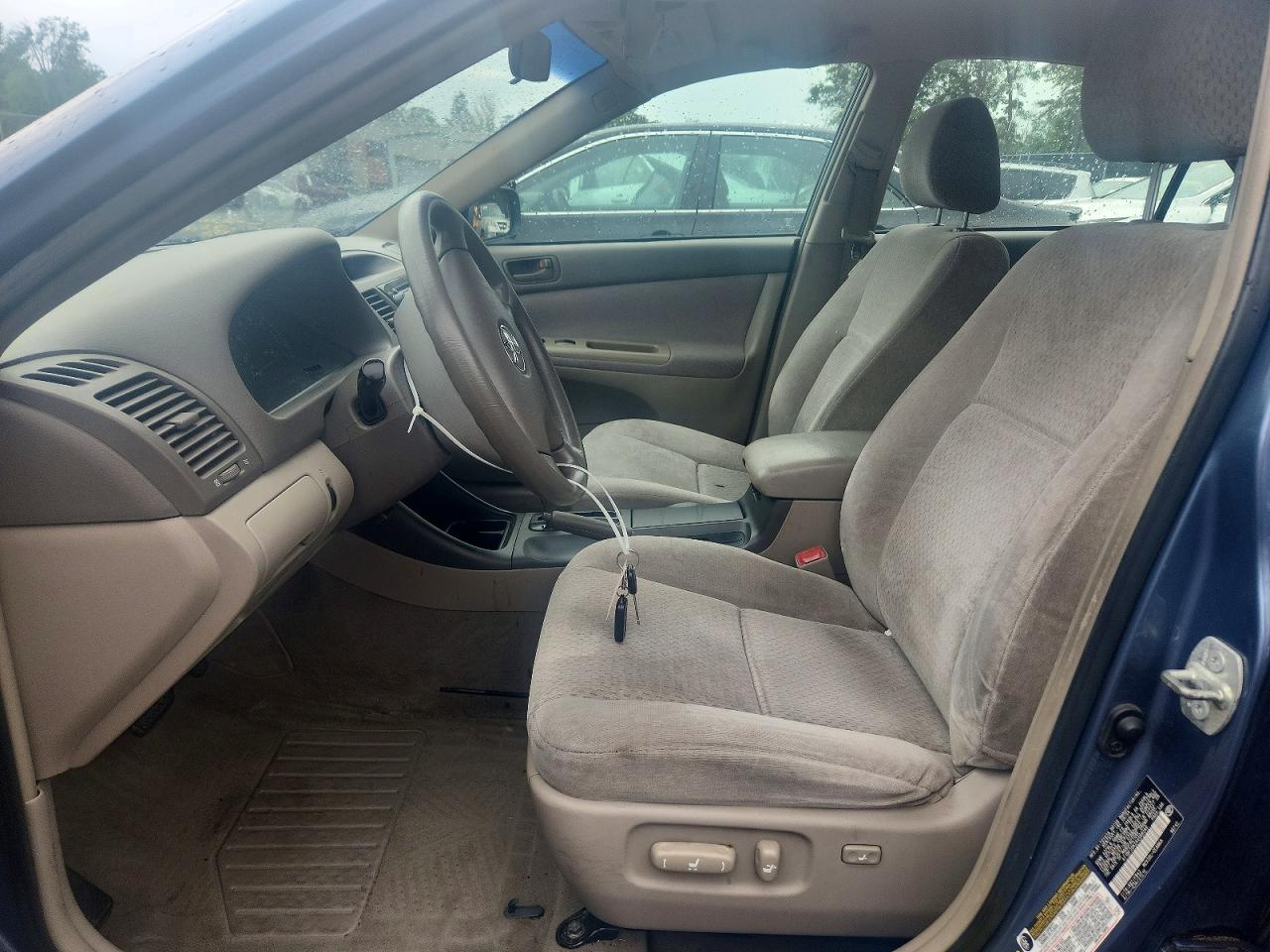 2004 TOYOTA CAMRY