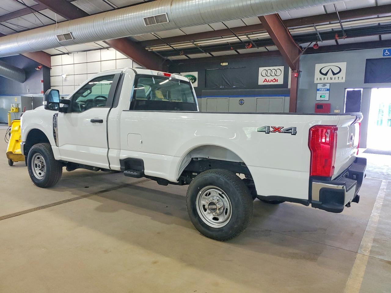 2023 FORD F250