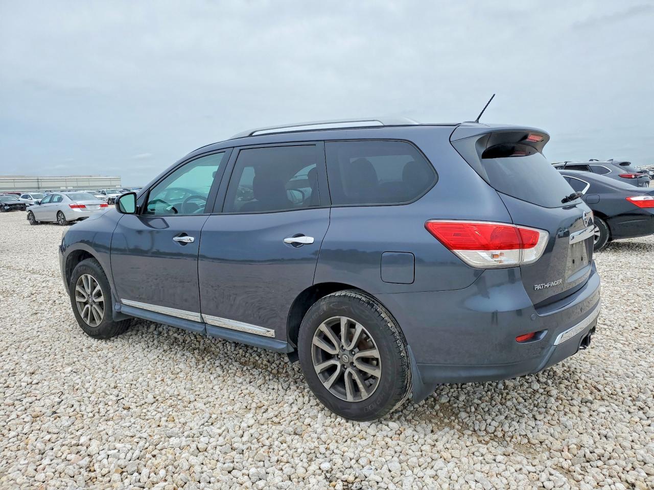 2013 NISSAN PATHFINDER