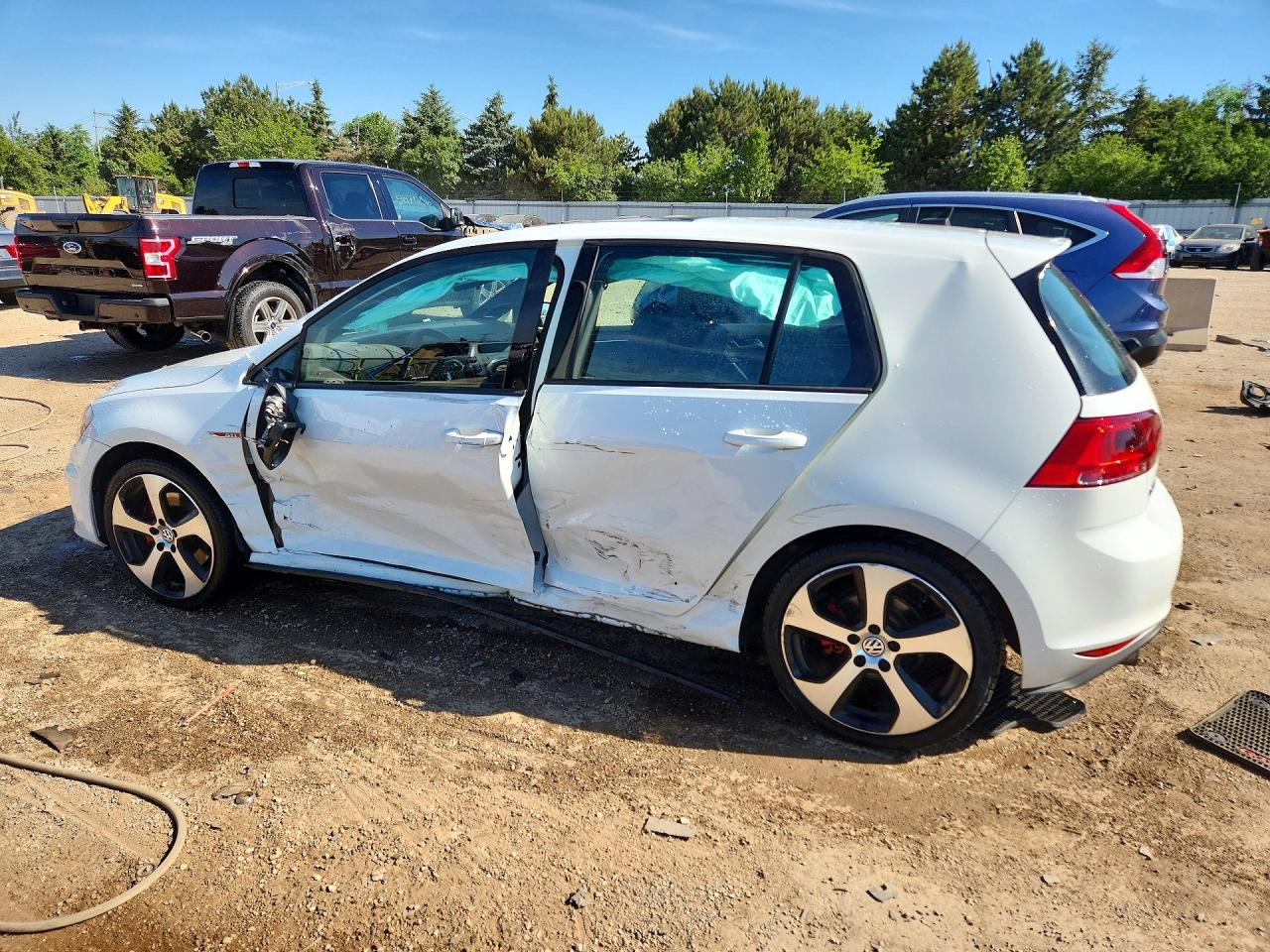 2016 VOLKSWAGEN GTI