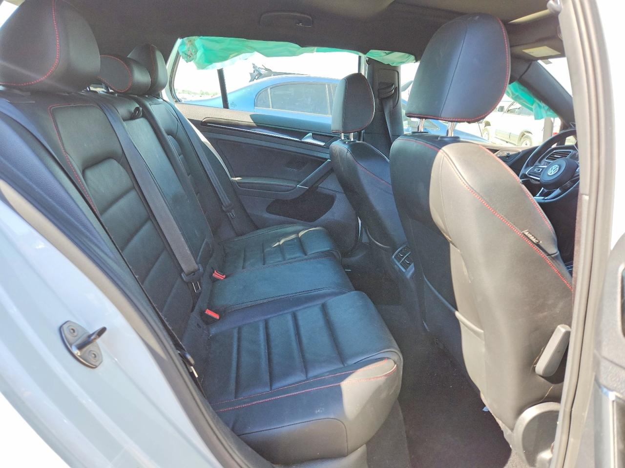 2016 VOLKSWAGEN GTI