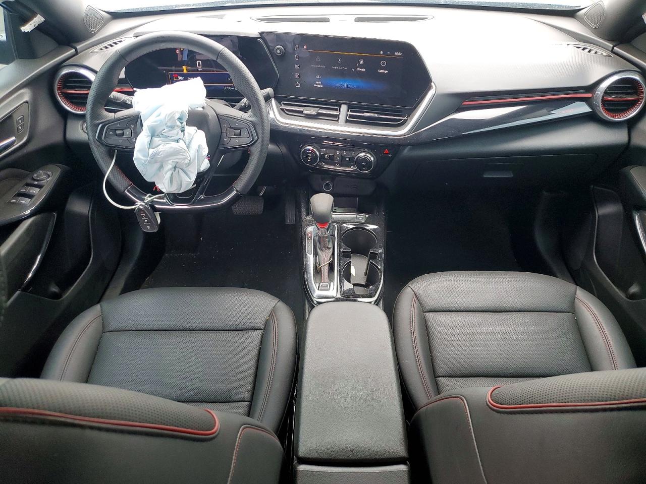 2026 CHEVROLET TRAX