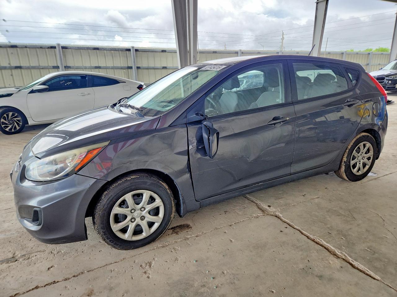 2013 HYUNDAI ACCENT