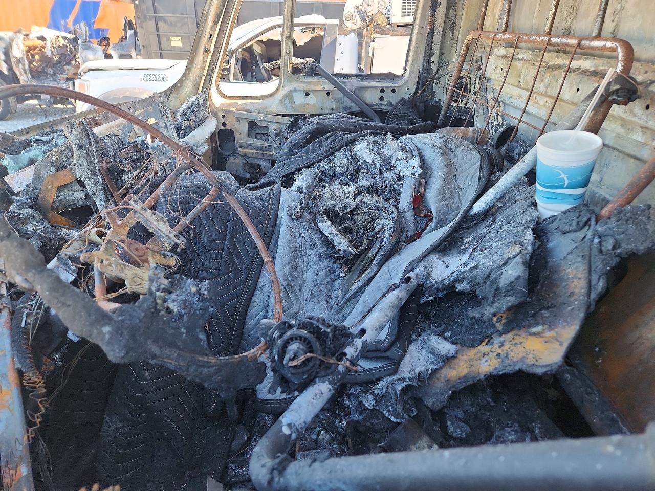 2019 INTERNATIONAL 4000 SERIE