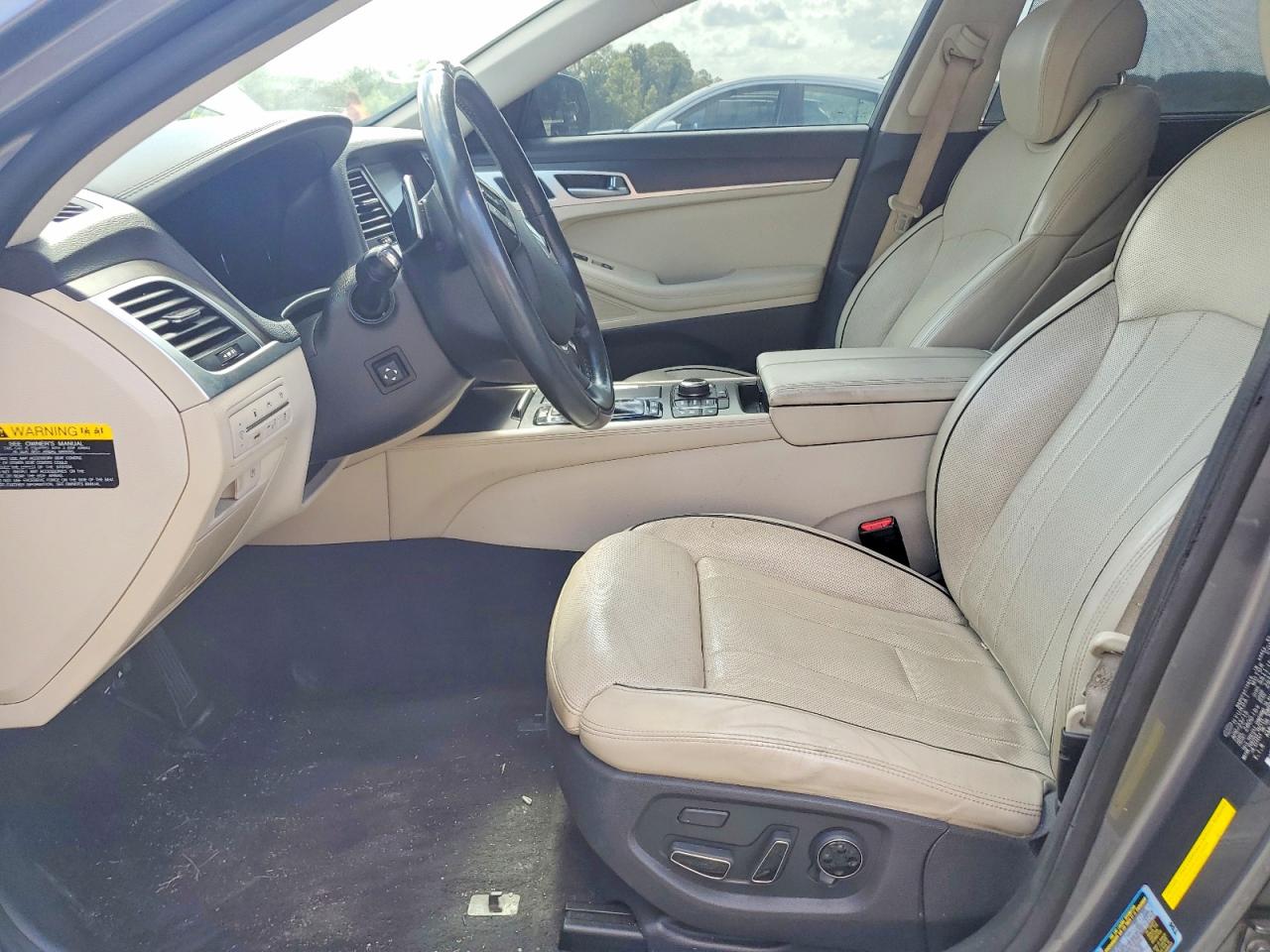 2015 HYUNDAI GENESIS