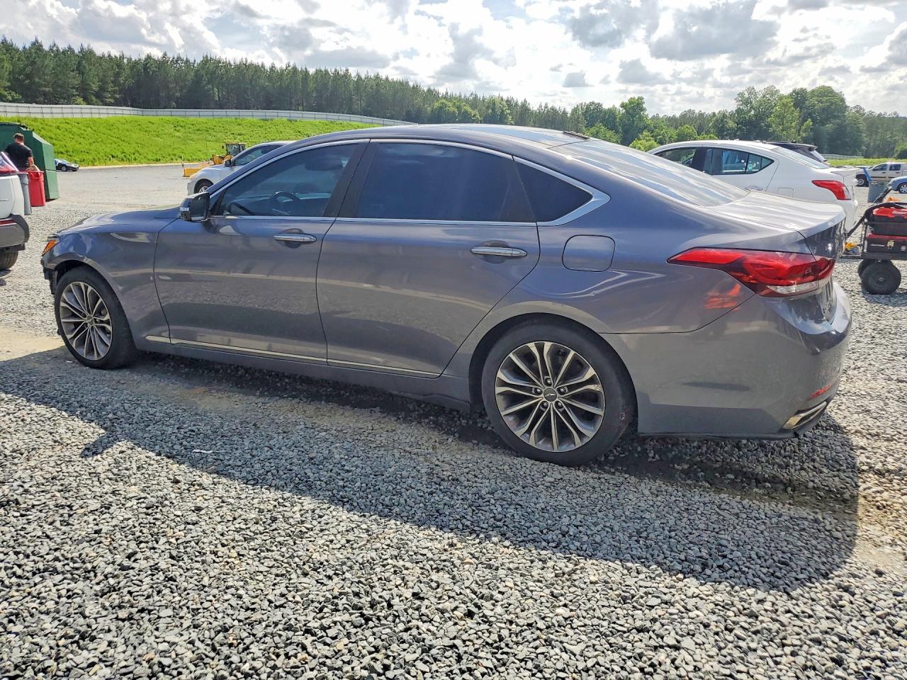 2015 HYUNDAI GENESIS