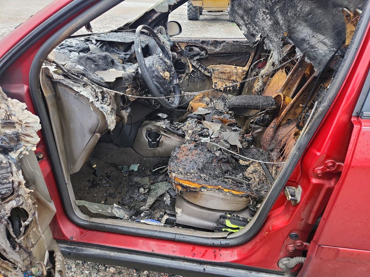 2002 FORD FOCUS