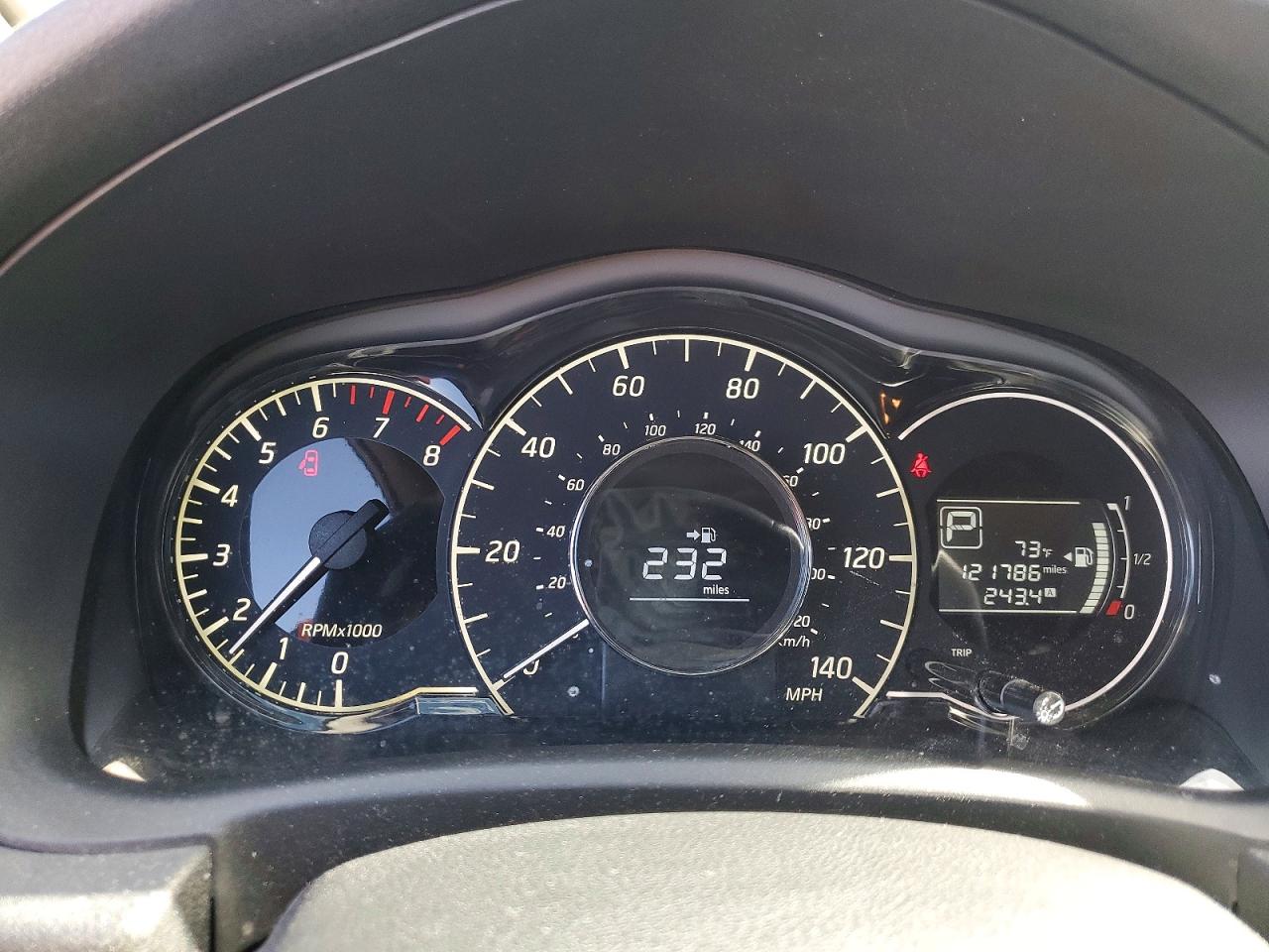 2015 NISSAN VERSA