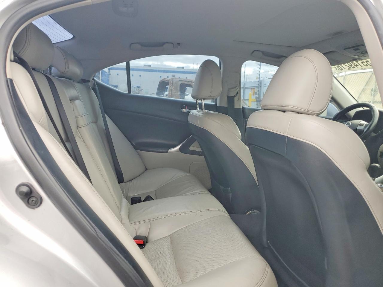 2012 LEXUS IS