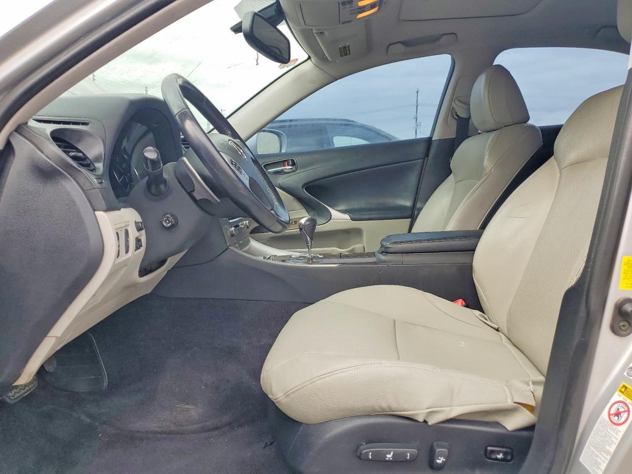 2012 LEXUS IS