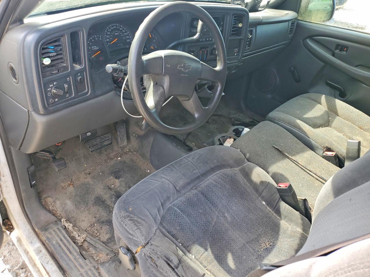 2004 CHEVROLET SILVERADO