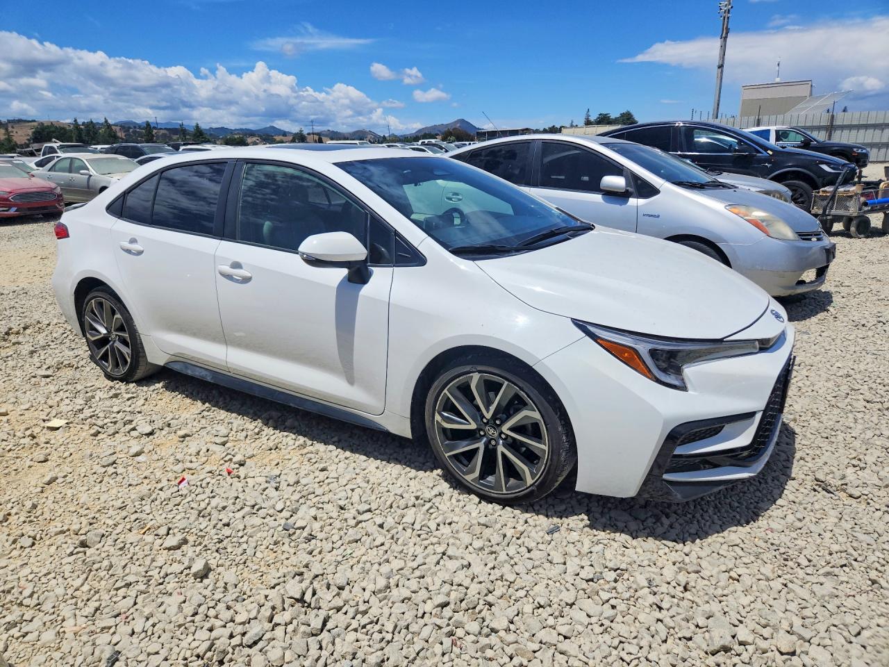 2023 TOYOTA COROLLA SE