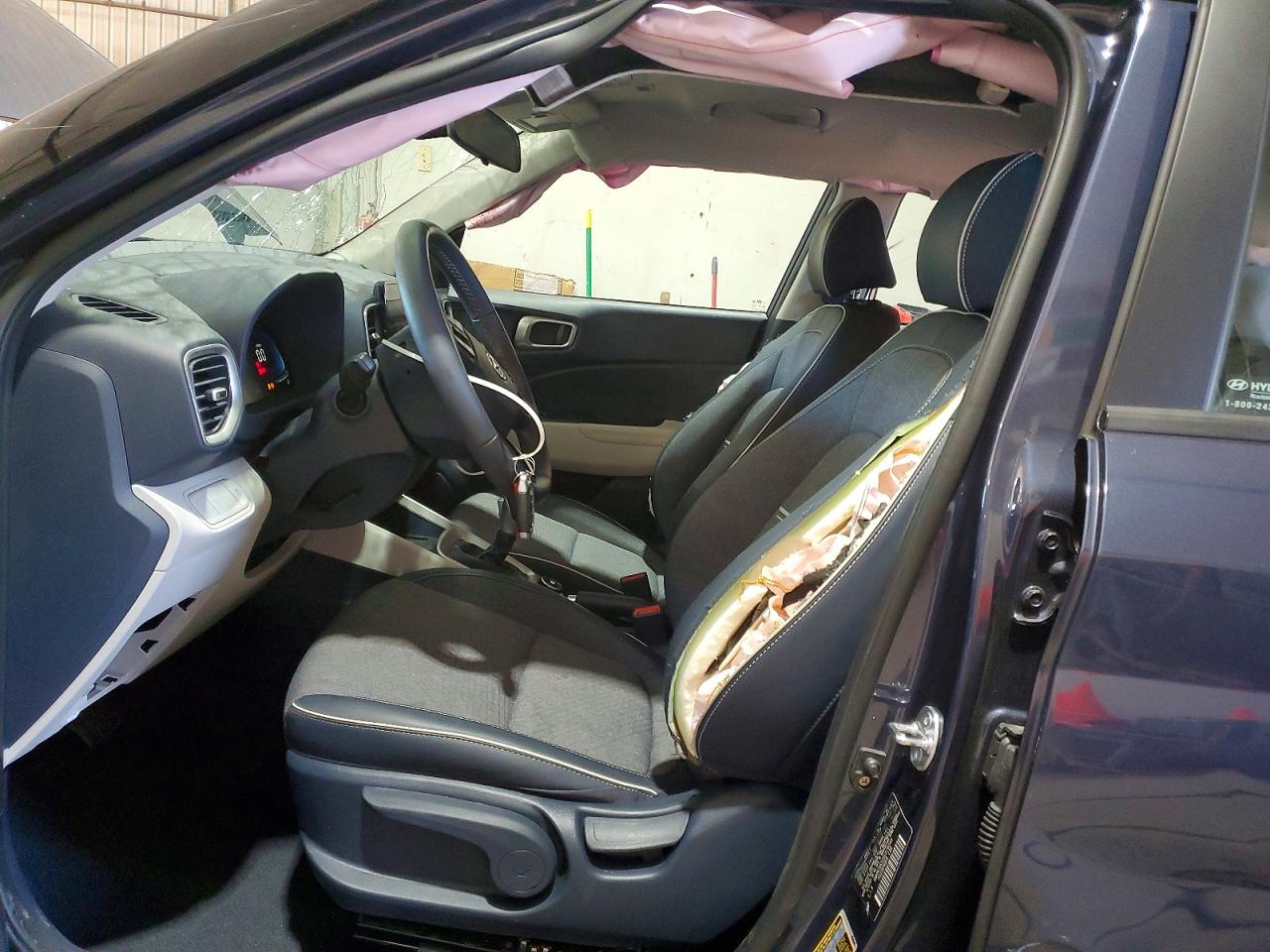 2025 HYUNDAI VENUE
