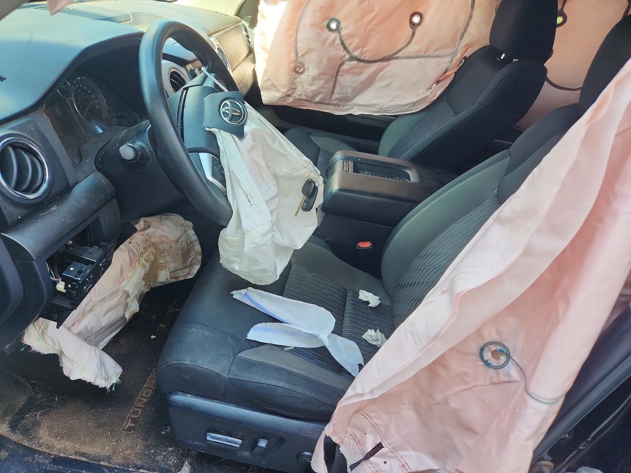 2017 TOYOTA TUNDRA