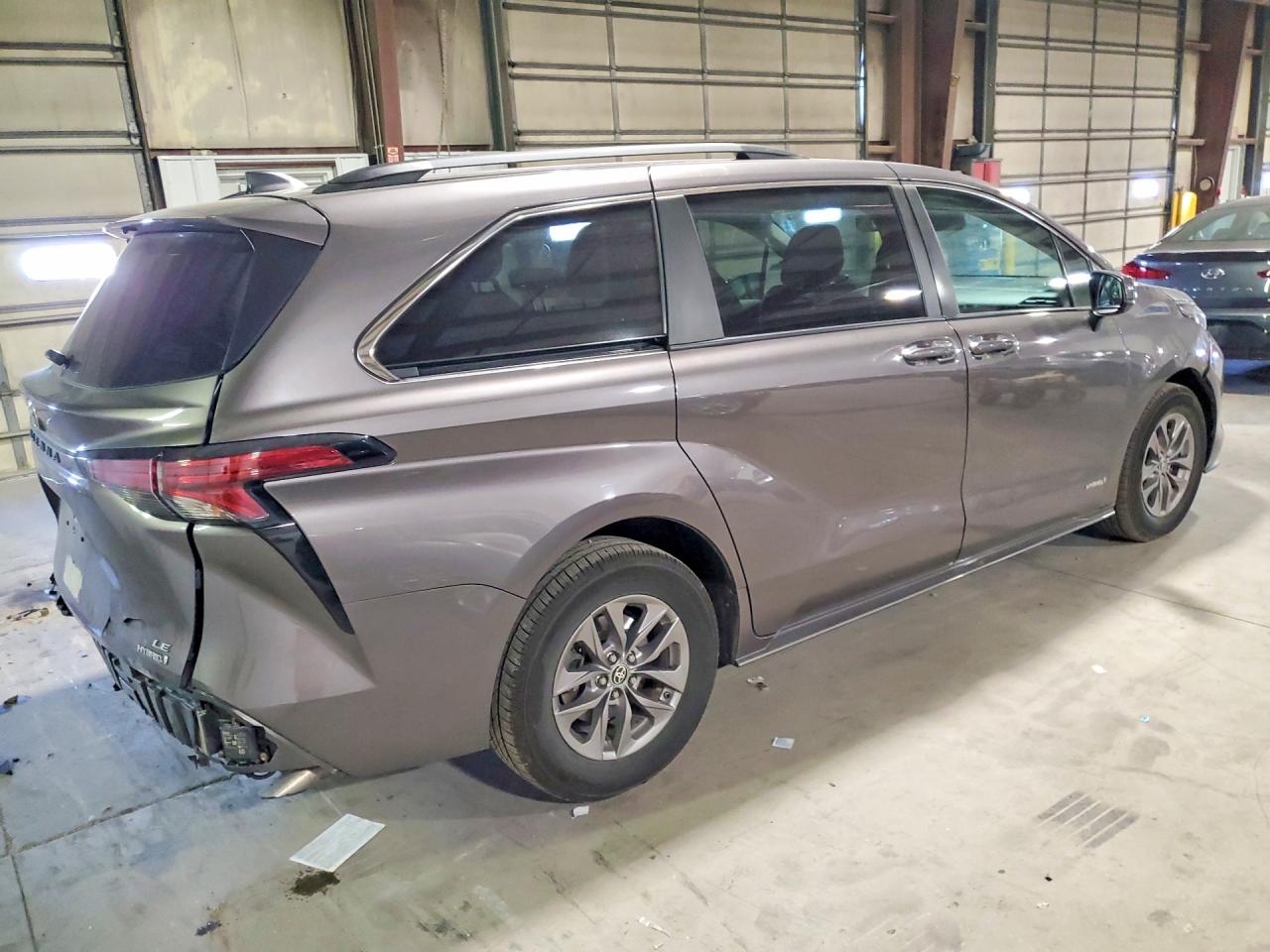 2021 TOYOTA SIENNA