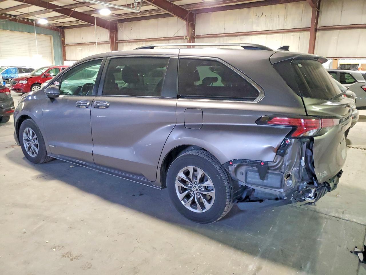 2021 TOYOTA SIENNA