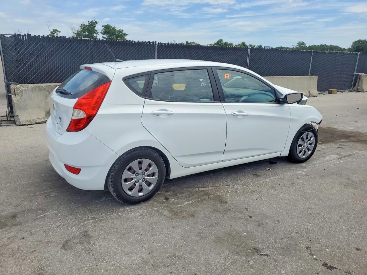 2015 HYUNDAI ACCENT