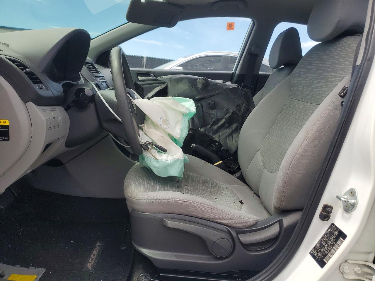 2015 HYUNDAI ACCENT