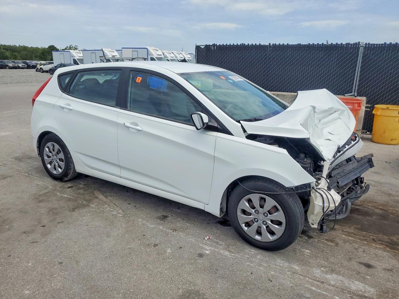 2015 HYUNDAI ACCENT