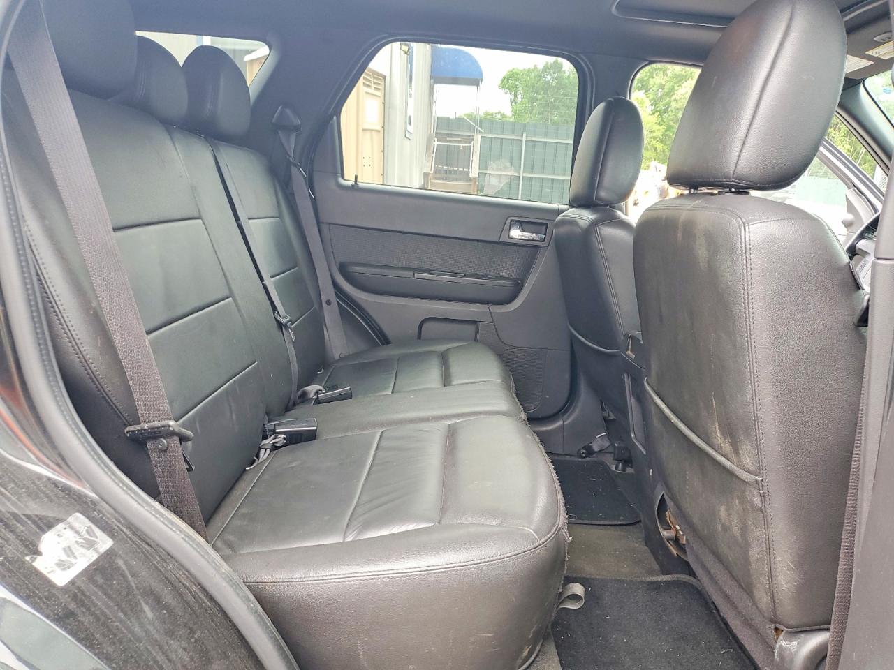 2011 FORD ESCAPE