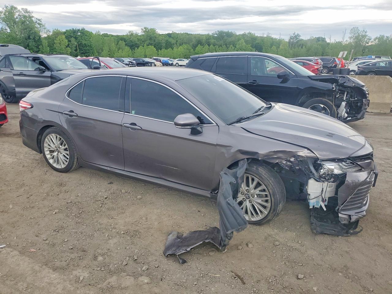 2019 TOYOTA CAMRY