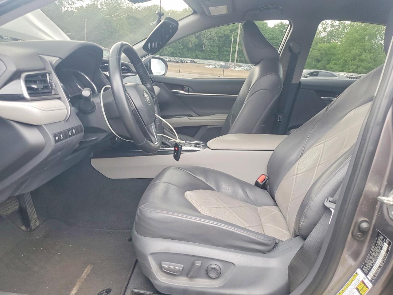 2019 TOYOTA CAMRY