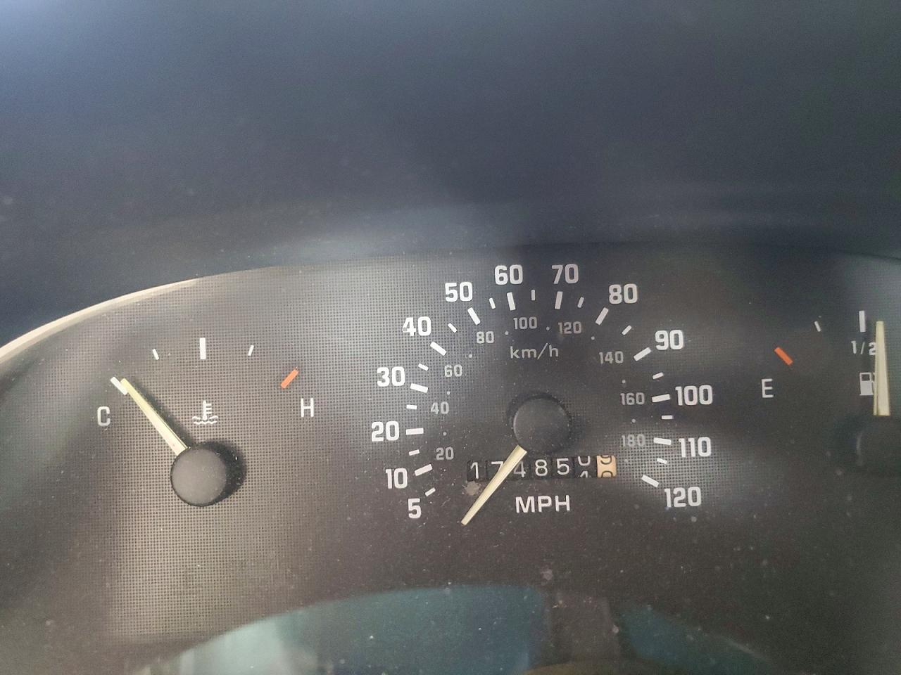 1995 CHEVROLET CORSICA