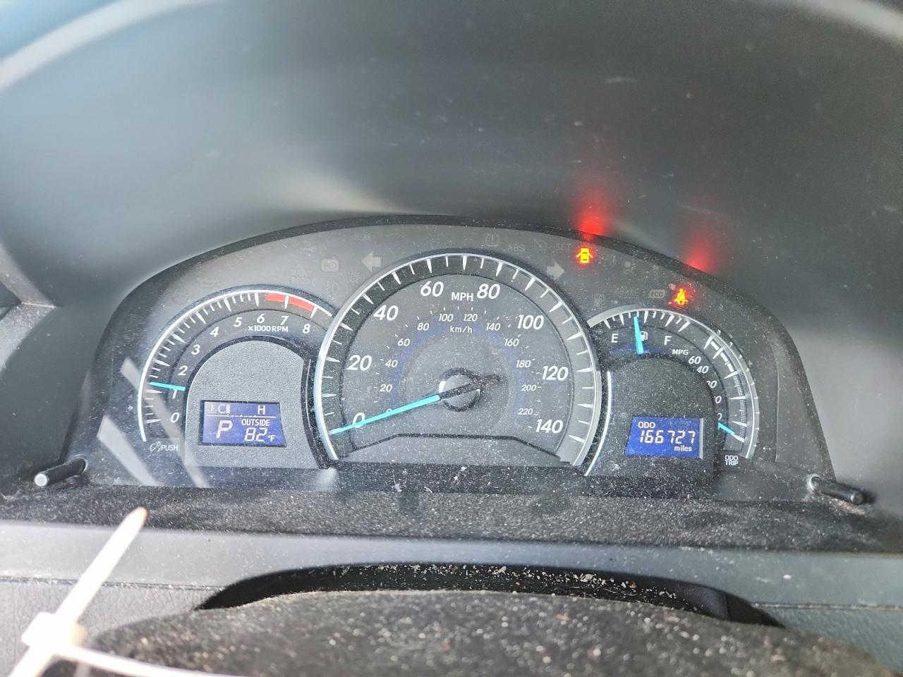 2014 TOYOTA CAMRY
