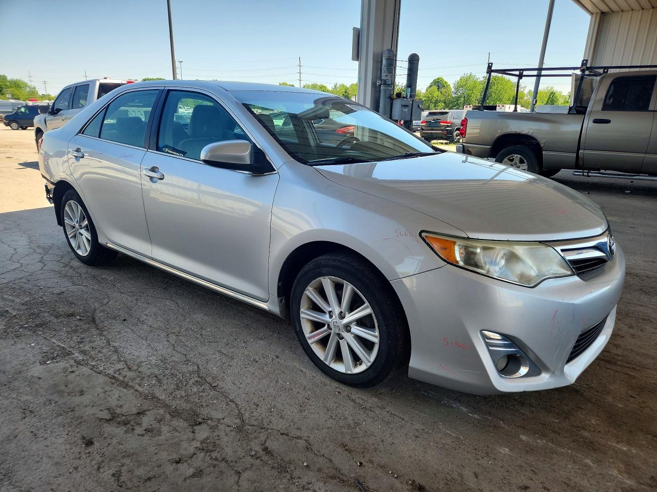 2014 TOYOTA CAMRY