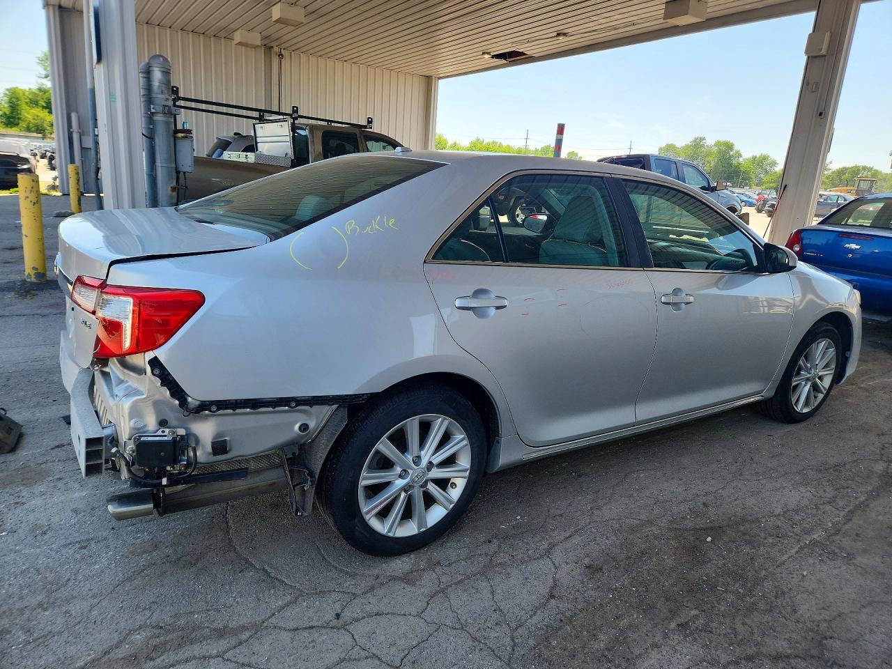 2014 TOYOTA CAMRY