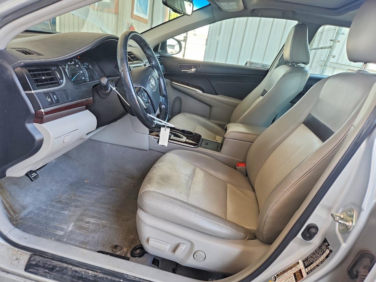 2014 TOYOTA CAMRY