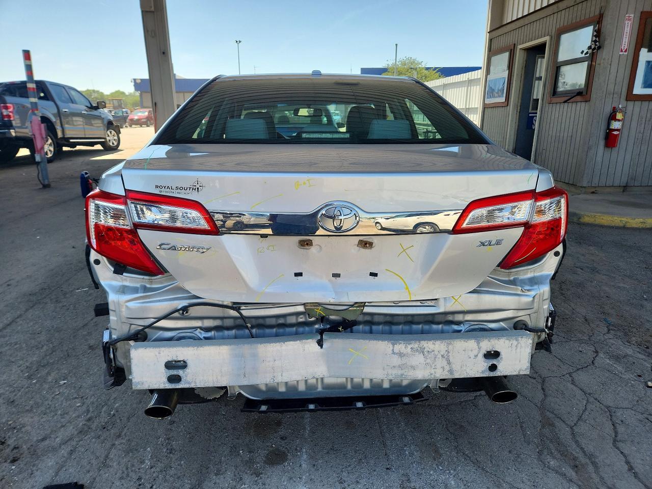 2014 TOYOTA CAMRY