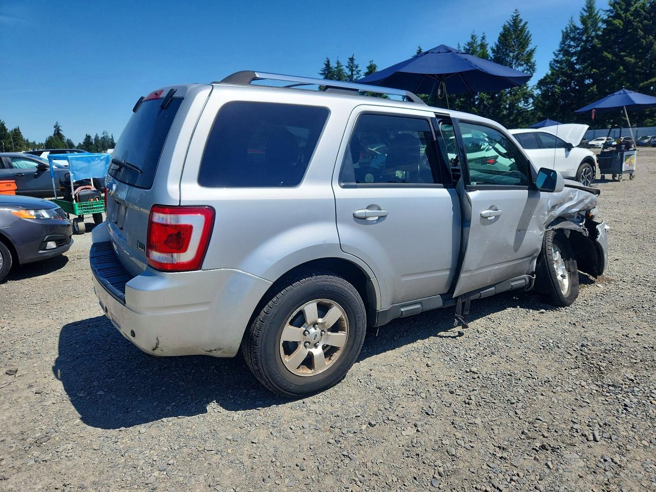 2011 FORD ESCAPE