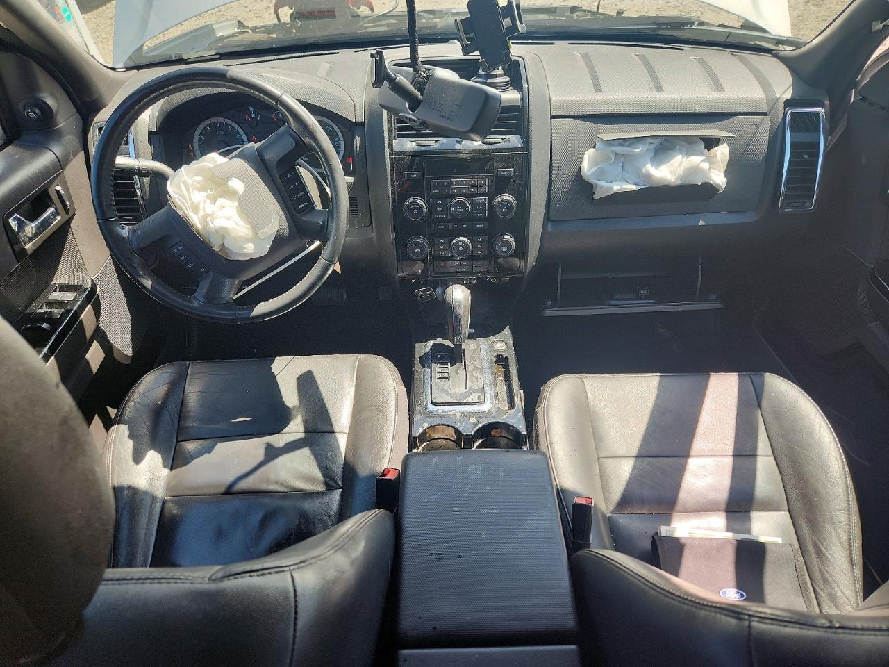 2011 FORD ESCAPE
