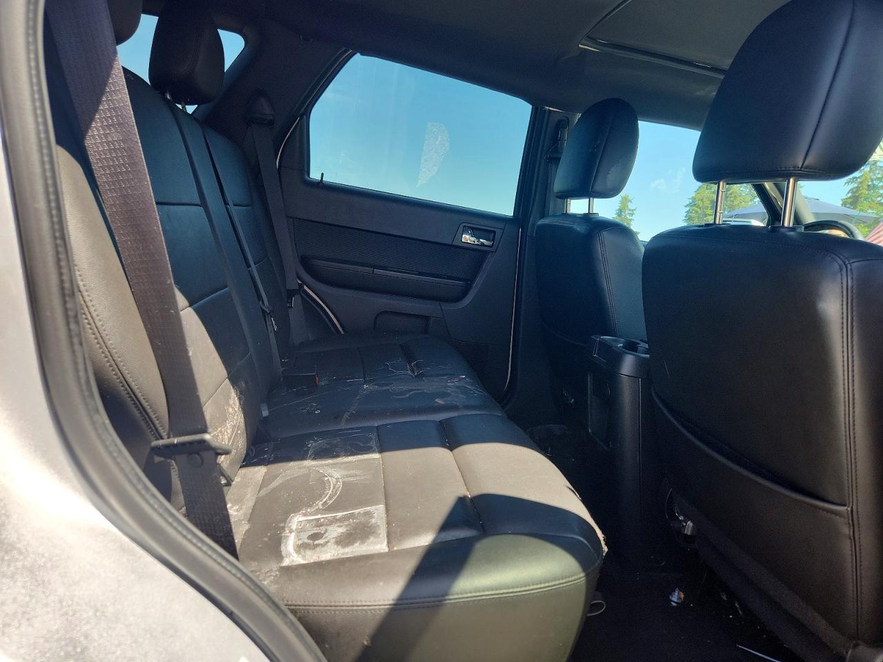 2011 FORD ESCAPE