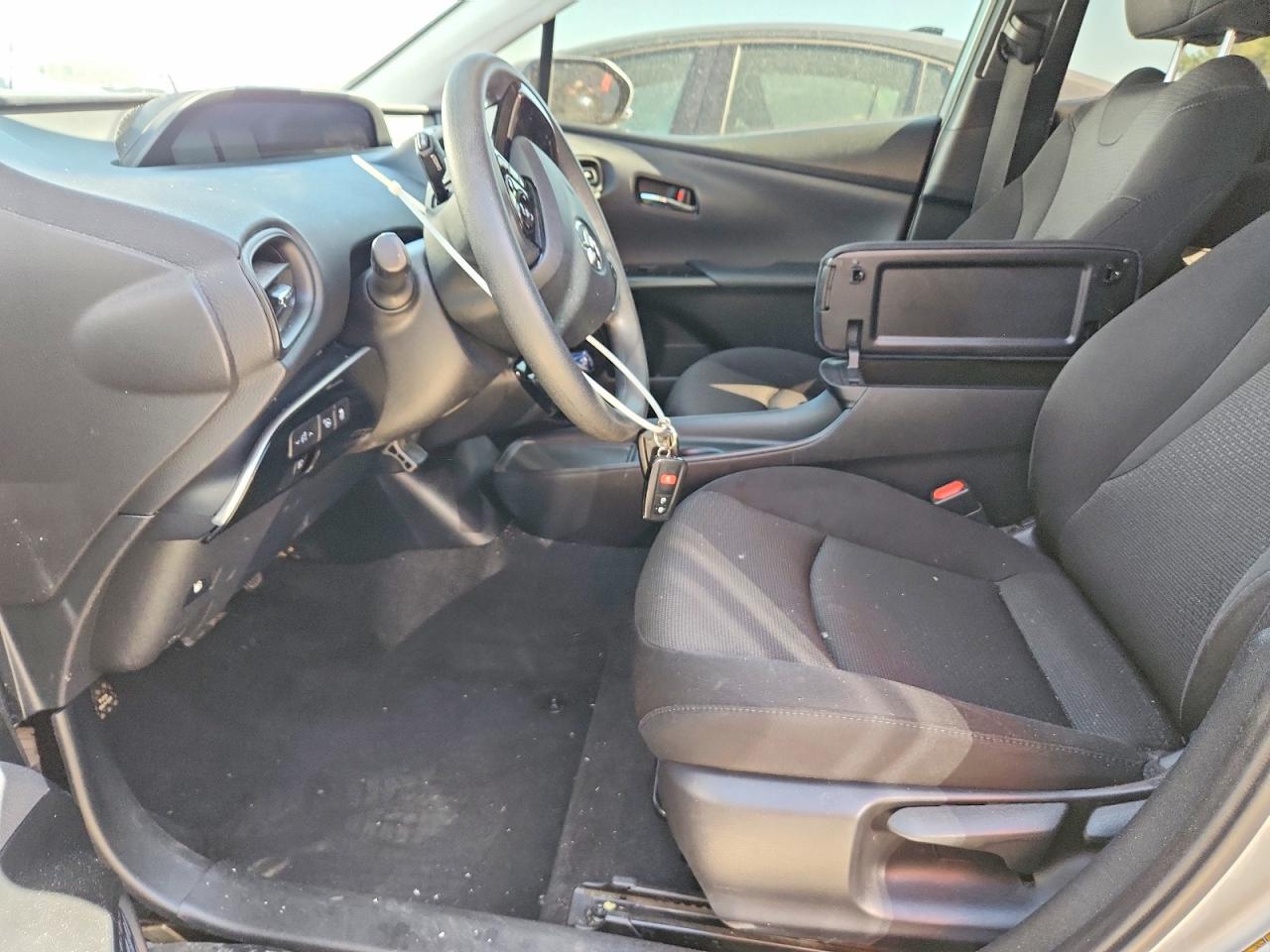 2022 TOYOTA PRIUS